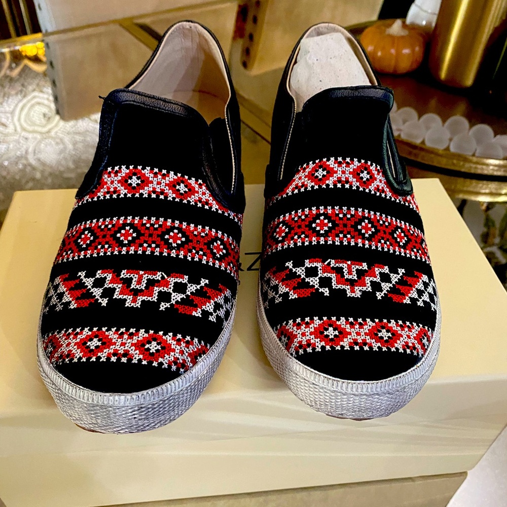 Brand new Kim and Zozi shoes 🩷🩷